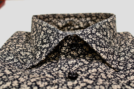 Base nera con fiorellini beige